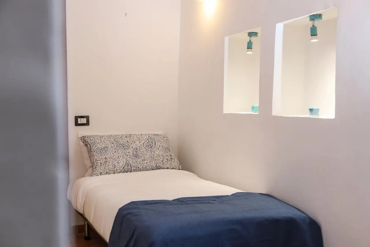 Studio Flat In The Historical Center By Wonderful Italy Apartment Naples Italy